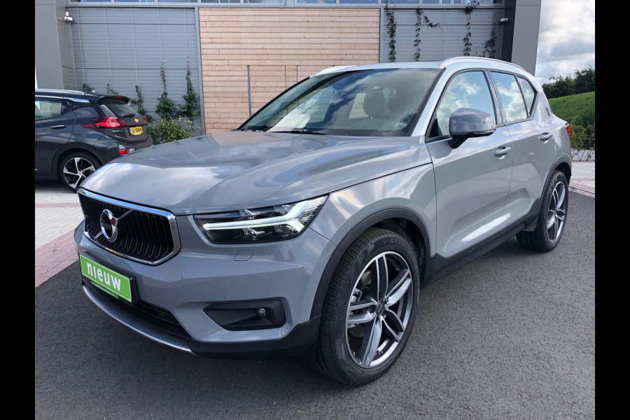 Volvo XC40 2.0 T4 Automaat - Panoramadak - Leder - Intellisafe Pro