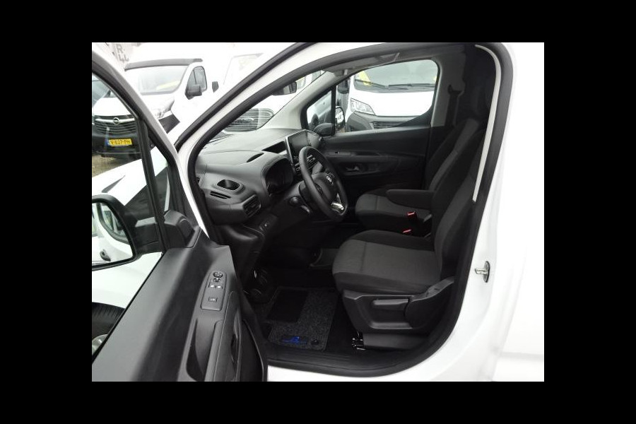 Toyota PROACE CITY 1.5 D-4D Professional EU6 Long L2 AIRCO NAVIGATIE PDC