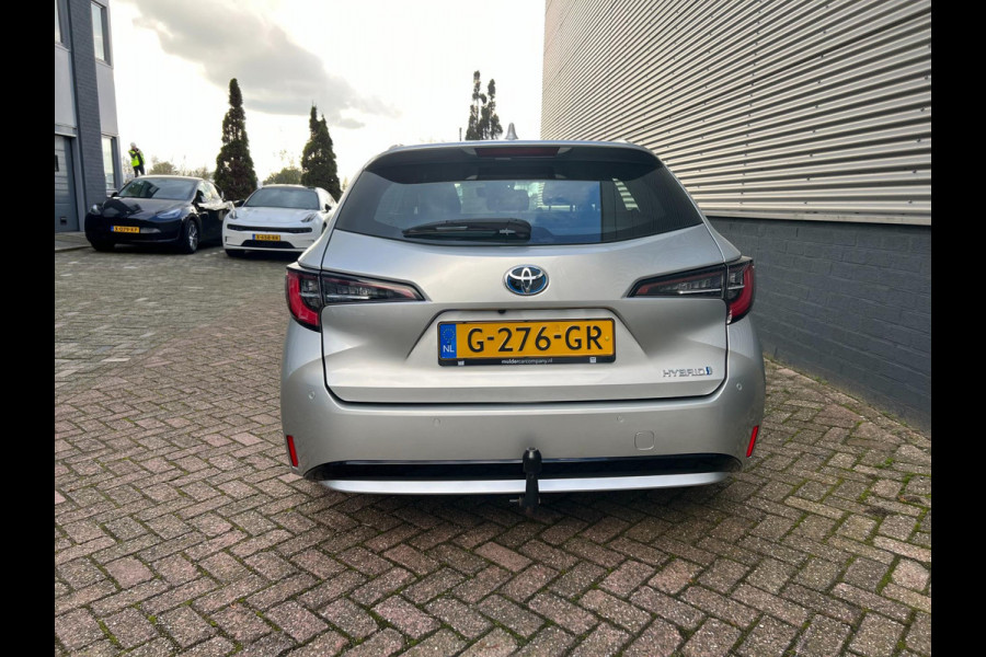 Toyota Corolla Touring Sports 1.8 Hybrid Buss Intro / Navi / PDC / Trekhaak / MCC / Gouda