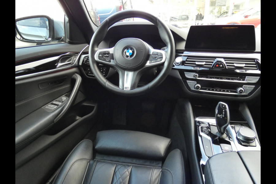 BMW 5 Serie 520i Corporate Lease High Executive | TREKHAAK | LUXE LEDEREN BEKLEDING |