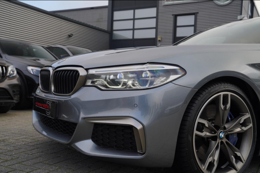 BMW 5 Serie M550d xDrive High Executive | Panorama | Bluestone Metallic | Luxe Nappa Leder | Sfeerverlichting | Camera | NAP |