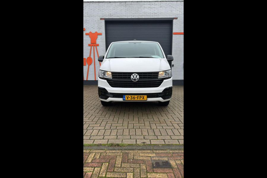 Volkswagen Transporter 2.0 TDI L1H1 28 Bulli