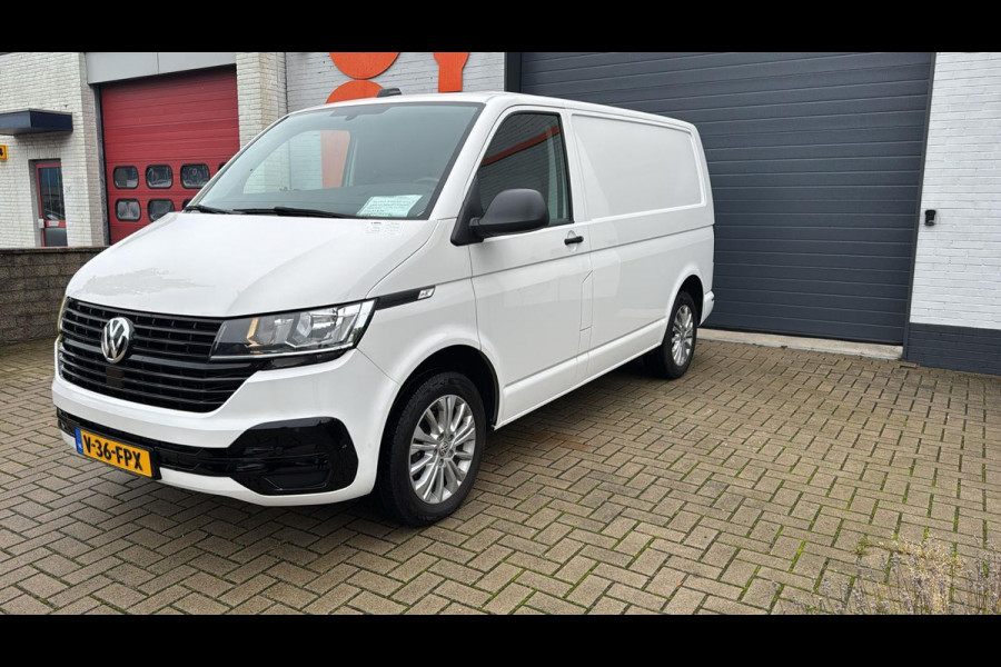 Volkswagen Transporter 2.0 TDI L1H1 28 Bulli