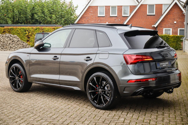 Audi Q5 55 TFSI e Quattro Competition S Edition S-Line 367pk Automaat! 1e|DLR|Panoramadak|Virtual Cockpit|OLED Matrix|B&O|Trekhaak