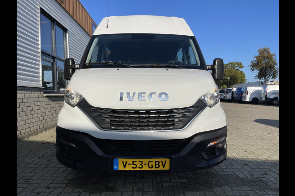 Iveco Daily 35S16V 2.3 automaat L2H2 dubbel cabine DC 7 persoons ! / vaste prijs rijklaar € 30.950 ex btw / lease vanaf € 554 / climate control / 270 graden deuren / mag 3500 kg trekken !