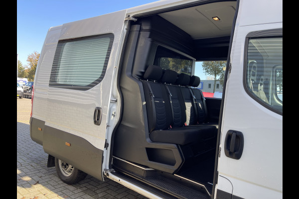 Iveco Daily 35S16V 2.3 automaat L2H2 dubbel cabine DC 7 persoons ! / vaste prijs rijklaar € 30.950 ex btw / lease vanaf € 554 / climate control / 270 graden deuren / mag 3500 kg trekken !