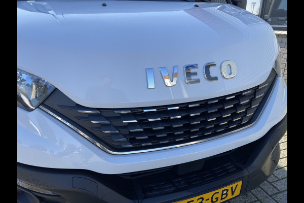 Iveco Daily 35S16V 2.3 automaat L2H2 dubbel cabine DC 7 persoons ! / vaste prijs rijklaar € 30.950 ex btw / lease vanaf € 554 / climate control / 270 graden deuren / mag 3500 kg trekken !