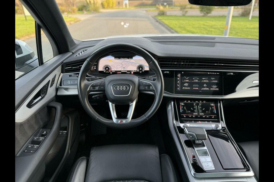 Audi Q7 55 TFSI e quattro S-Line Plus Panoramadak|Matrix|B&O 3D|Keyless|Luchtvering|Soft close|Sport stoelen|DAB+