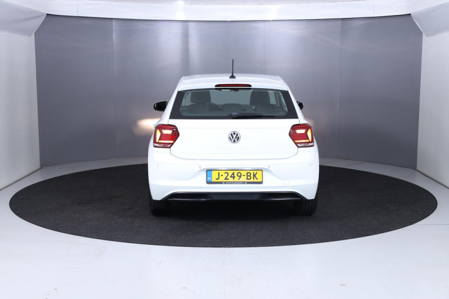 Volkswagen Polo 1.0 TSI Comfortline 95 pk Automaat (DSG) | Navigatie | Parkeersensoren | Adaptieve cruise control | Apple Carplay/Android Auto | Volledig digitaal instrumentenpaneel |