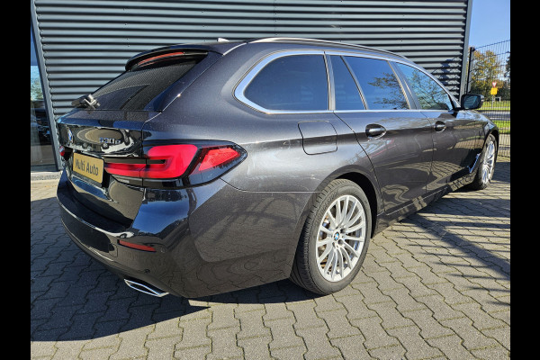 BMW 5 Serie Touring 530e xDrive Executive Plug In Hybrid 293pk Dealer O.H PHEV | Panodak | Adaptive Cruise | Apple Carplay | Live Cockpit | Navi Pro | DAB |