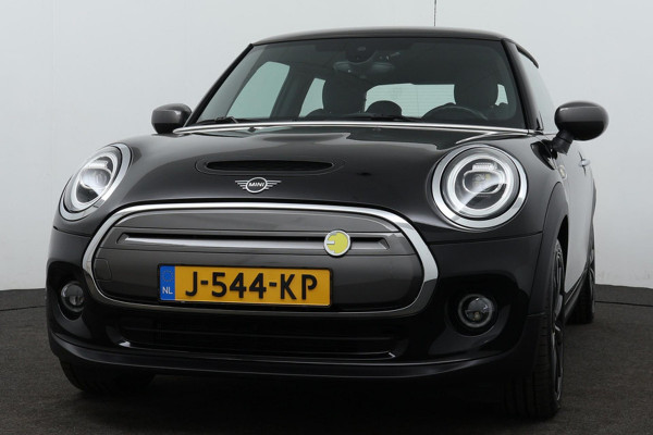 MINI Mini Electric Essential 33 kWh **(€16995,-na subsidie)**(1e Eig, NL-auto, Navi, Carplay, Camera, PDC V+A, StoelV, Etc)