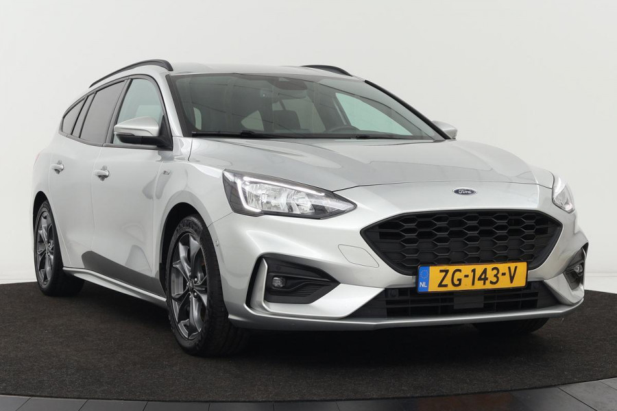 Ford Focus 1.0 EcoBoost ST Line | Stoel & stuurverwarming | Trekhaak | Camera | Keyless | Carplay | Navigatie | Climate control