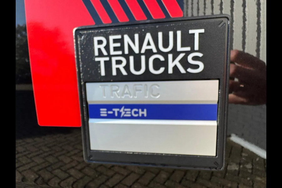 Renault Trafic L2H1 RED EXCLUSIVE E-TECH