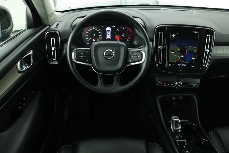 Volvo XC40 2.0 D3 Inscription | Trekhaak | Leder | Stoelverwarming | Camera | Full LED | Navigatie | Carplay | Cruise control