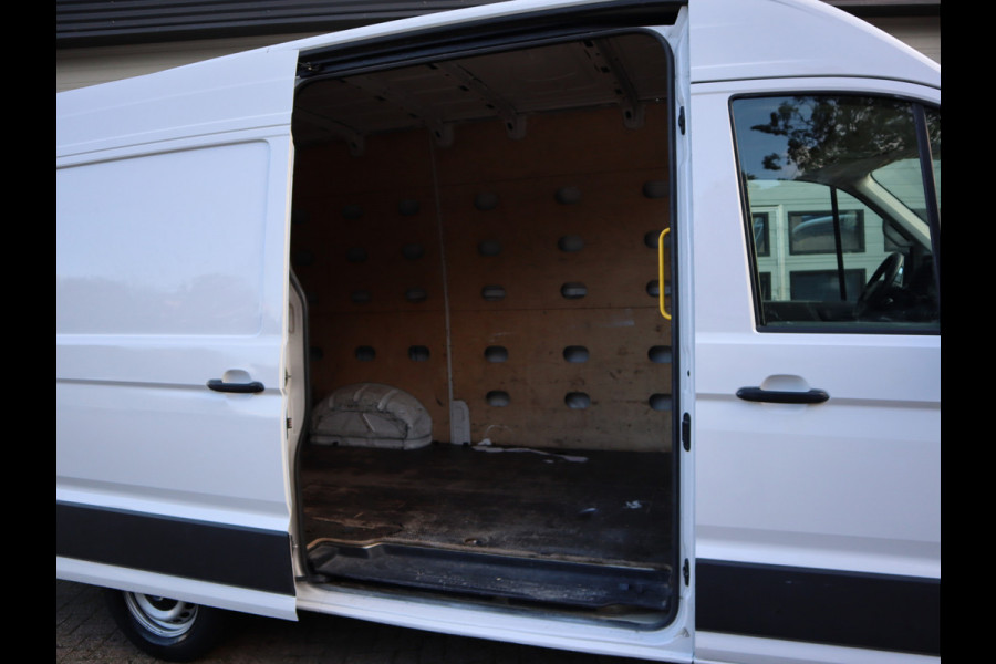 Volkswagen Crafter 2.0 TDI 102pk Euro 6 L3H3 Trekhaak - Camera - Clima