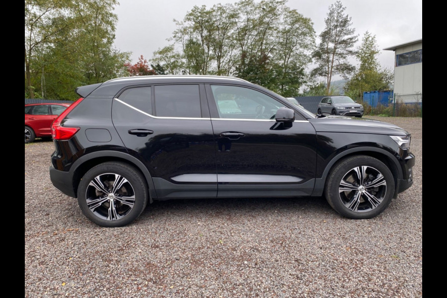 Volvo XC40 T4 Recharge Inscription Pano H/K 360 ACC Trekh.