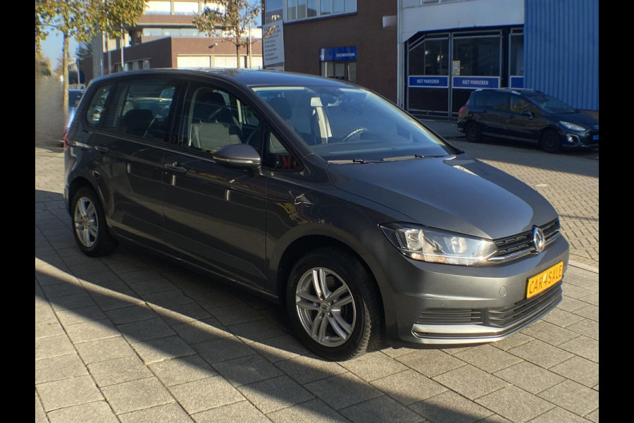 Volkswagen Touran 1.2TSi Trendline BlueMotion Tech - Navigatie I Airco I PDC I Sport velgen I Comfort pakket I Dealer onderhouden