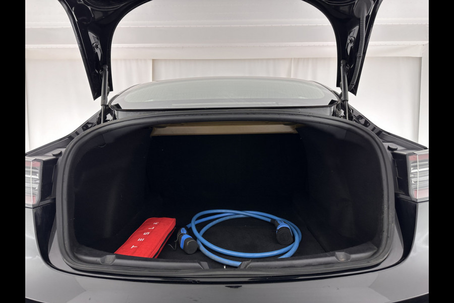 Tesla Model 3 Standard RWD Plus 60 kWh [ 3-Fase ] (INCL-BTW) Aut. *PANO | AUTO-PILOT | NAPPA-LEATHER | KEYLESS | FULL-LED | MEMORY-PACK | SURROUND-VIEW | DAB | APP-CONNECT | DIGI-COCKPIT | LANE-ASSIST | COMFORT-SEATS | 18"ALU*