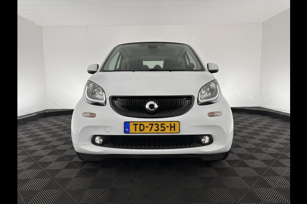 Smart Fortwo 1.0 Business Solution *NAVI-FULLMAP | VOLLEDER | AIRCO | CRUISE | PDC | COMFORT-SEATS | 15''ALU*