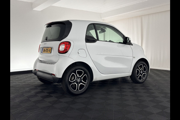 Smart Fortwo 1.0 Business Solution *NAVI-FULLMAP | VOLLEDER | AIRCO | CRUISE | PDC | COMFORT-SEATS | 15''ALU*