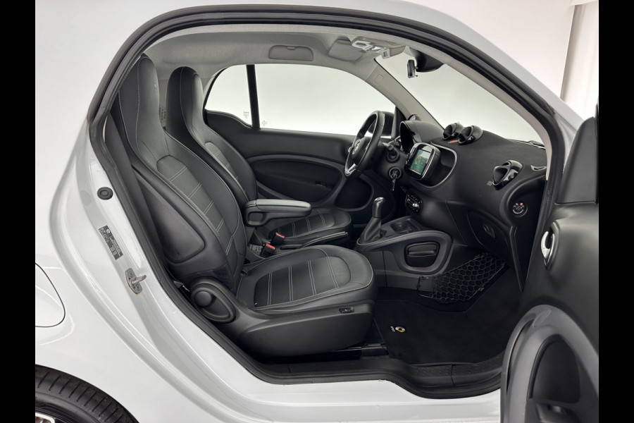 Smart Fortwo 1.0 Business Solution *NAVI-FULLMAP | VOLLEDER | AIRCO | CRUISE | PDC | COMFORT-SEATS | 15''ALU*