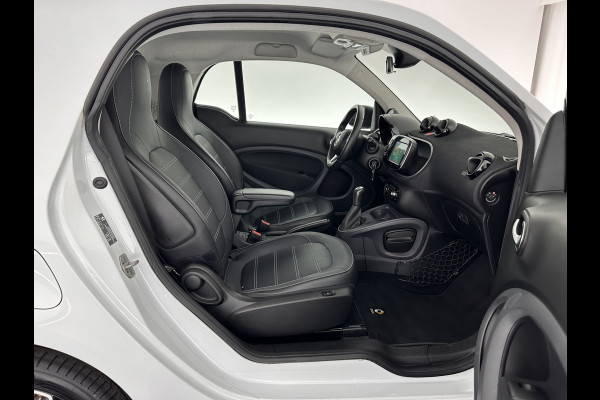 Smart Fortwo 1.0 Business Solution *NAVI-FULLMAP | VOLLEDER | AIRCO | CRUISE | PDC | COMFORT-SEATS | 15''ALU*