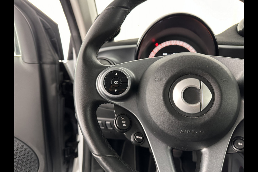 Smart Fortwo 1.0 Business Solution *NAVI-FULLMAP | VOLLEDER | AIRCO | CRUISE | PDC | COMFORT-SEATS | 15''ALU*