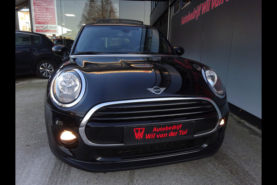 MINI Cooper 1.5 CHILI EDITION | PANORAMA DAK | NAVIGATIE | CRUISE | CARPLAY | ALL-IN!!