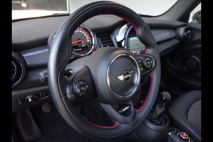 MINI Cooper 1.5 CHILI EDITION | PANORAMA DAK | NAVIGATIE | CRUISE | CARPLAY | ALL-IN!!