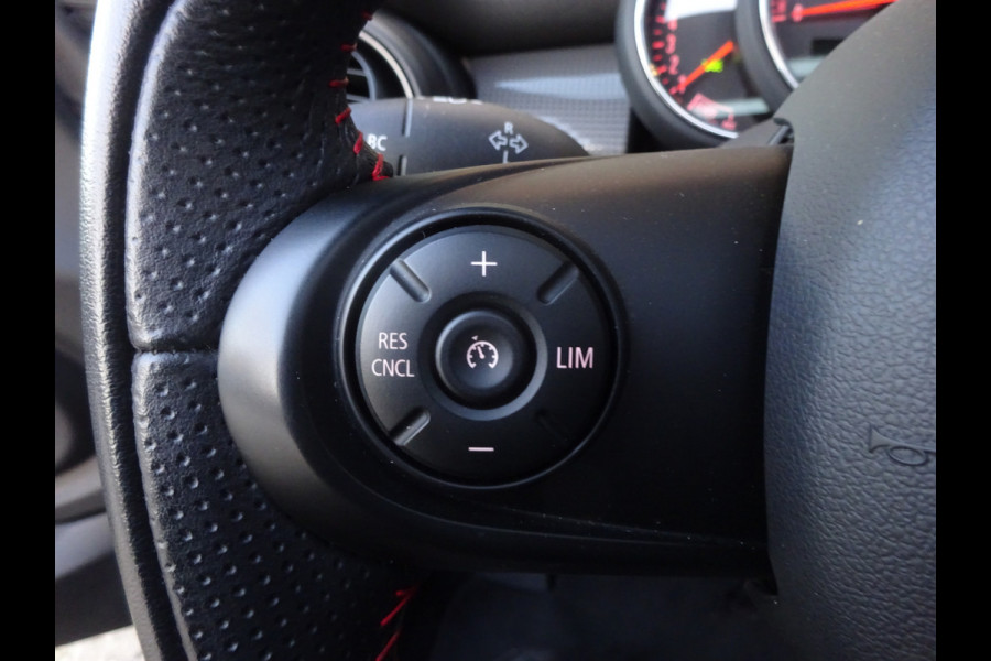 MINI Cooper 1.5 CHILI EDITION | PANORAMA DAK | NAVIGATIE | CRUISE | CARPLAY | ALL-IN!!