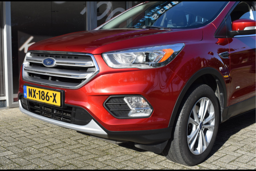 Ford Kuga 1.5 EcoBoost Titanium AWD Automaat / Navi / Clima / Trekhaak / Cruise control / Verw. Voorruit