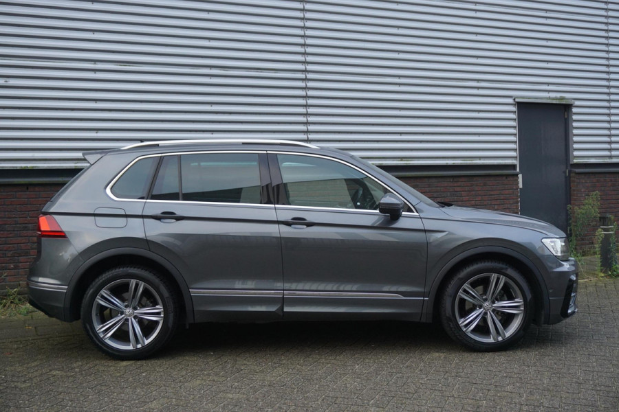 Volkswagen Tiguan 1.5 TSI ACT R-Line Buss./Panodak/Virtual/ Nederlands/1e eigenaar.