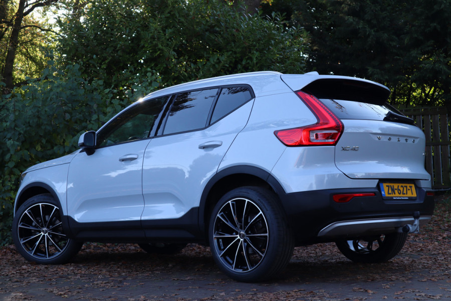 Volvo XC40 1.5 T3 Momentum Pro | Automaat | Navi | Trekhaak |