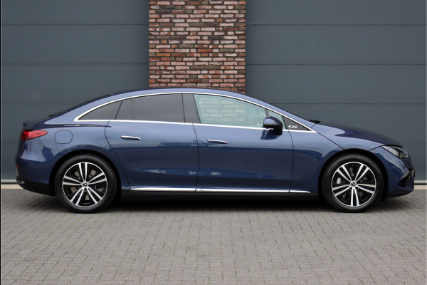 Mercedes-Benz EQE 300 Luxury Line 89 kWh | Distronic+ | Trekhaak | Burmester | Memory | Digital Light | Leder | Surround Camera | Keyless Go | Rijassistentiepakket+ |