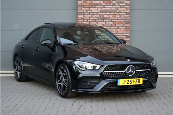 Mercedes-Benz CLA-Klasse 200 Business Solution AMG Line Aut7 | Panoramadak | Widescreen | Trekhaak | Sfeerverlichting | Camera | High Perf. LED | Stoelverwarming | Cruise Control |