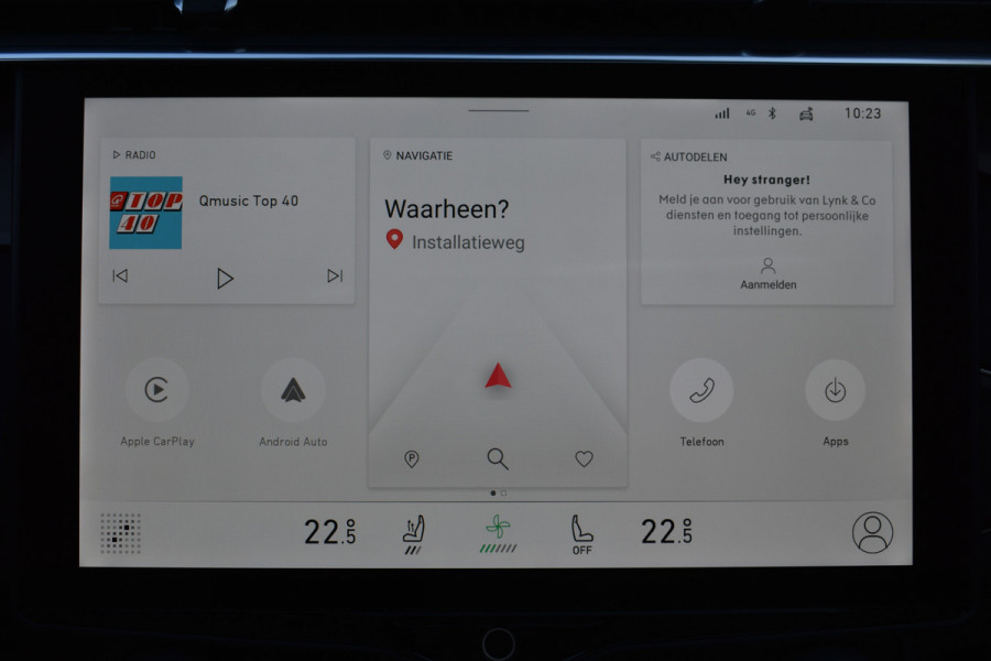 Lynk & Co 01 | Panoramadak | Adapt. Cruise | Apple Carplay | Dodehoek detector |