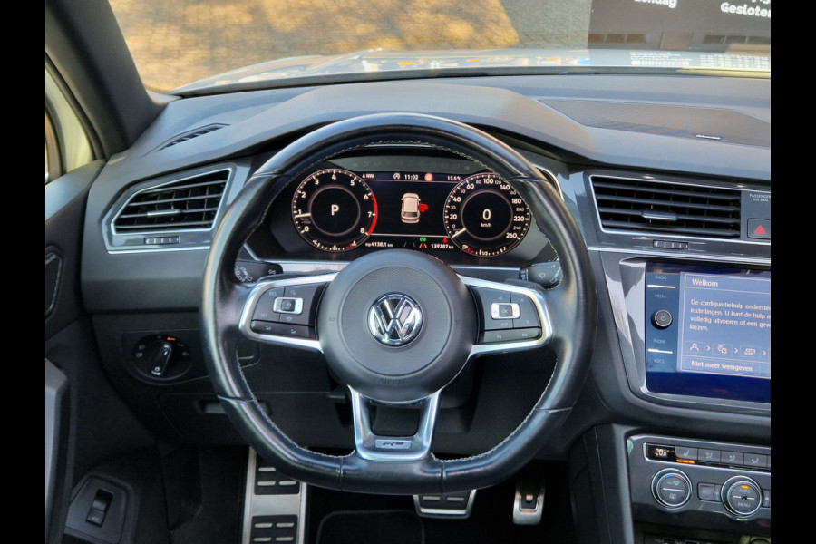 Volkswagen Tiguan 2.0 TSI 4Motion Highline Business R 230PK / PANO / DYNAUDIO / 3x R-LINE / VIRTUAL / VOL !!!!