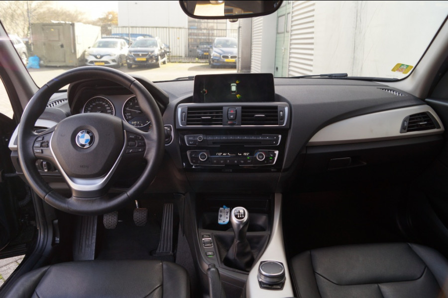 BMW 1-serie 116i High Executive -LEER-ECC-LED-PDC-NAVI-