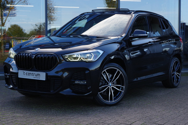 BMW X1 xDrive25e 220 PK High Executive M-Sport PHEV, Panoramadak, Leder Harman / Kardon, Memory