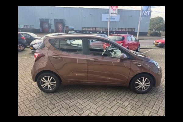 Hyundai i10 1.0i Comfort / 31-12-2019! / 1e eigenaar / lm velgen/ navi