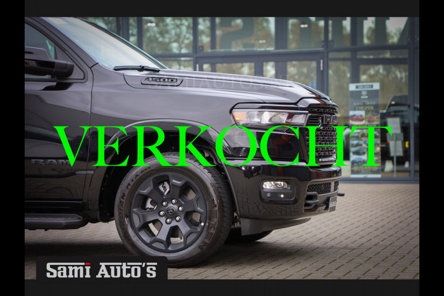 Dodge Ram ALL-IN PRIJS 2025 BIGHORN NIGHT HURRICAN 420PK 636 Nm TWIN TURBO | PRIJS MET LPG EN GARANTIE | DUBBELE CABINE | PICK UP | 5 PERSOONS | DC | GRIJSKENTEKEN | VOORAAD 2221 - 5259