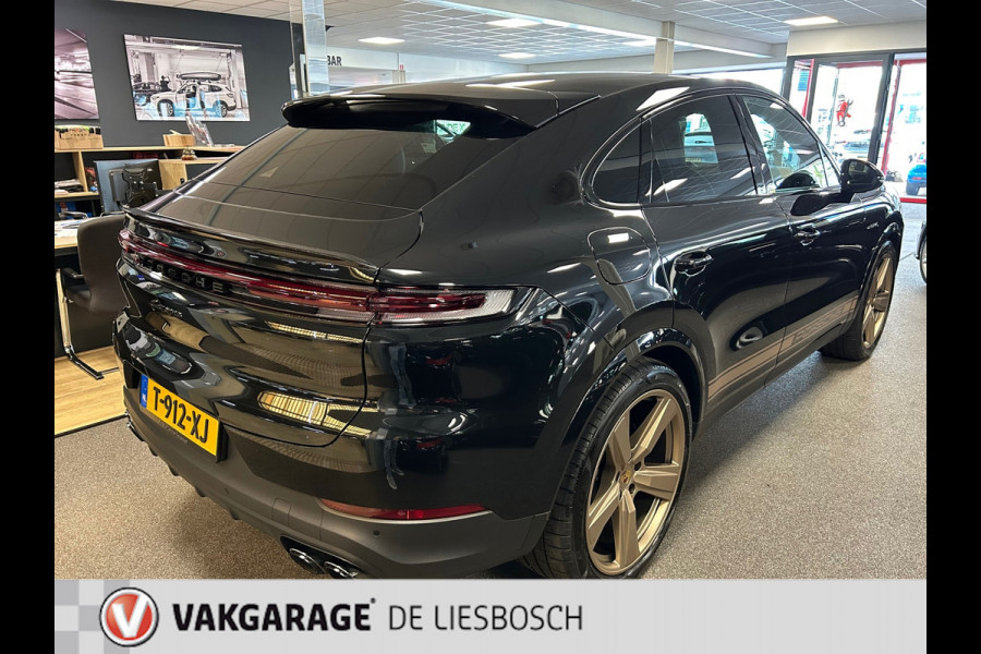 Porsche Cayenne Coupé 3.0 E-Hybrid Nieuw model / Leder / 3 beeldschermen / 22 inch / sportchrono