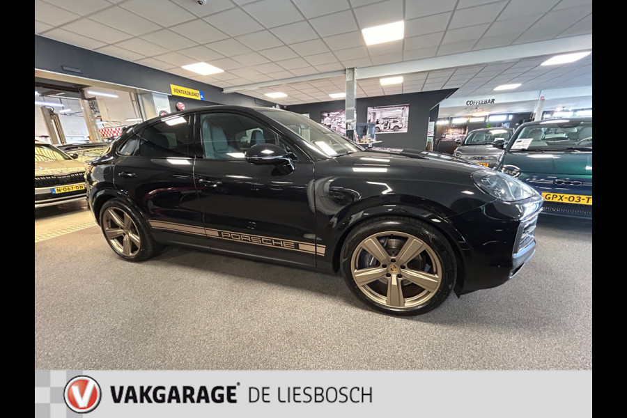 Porsche Cayenne Coupé 3.0 E-Hybrid Nieuw model / Leder / 3 beeldschermen / 22 inch / sportchrono