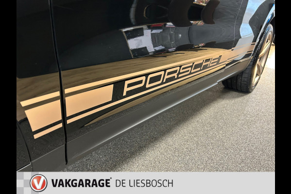 Porsche Cayenne Coupé 3.0 E-Hybrid Nieuw model / Leder / 3 beeldschermen / 22 inch / sportchrono