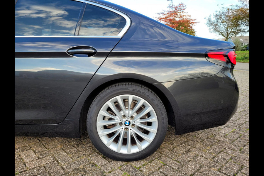 BMW 5 Serie 520d High Exe VOL OPTIES! € 22.151,- ex BTW & BPM (BTW € 4652,- / Rest-BPM € 3147,-)