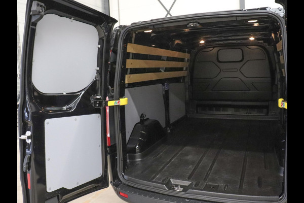 Ford Transit Custom 300 2.0 TDCI L2H1 Trend Automaat Airco Navigatie Cruisecontrol Camera Parkeersensoren