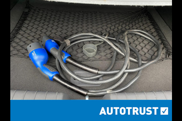 Hyundai IONIQ Comfort EV l NAVI l CAM l GARANTIE l MET 2000,- EURO SUBSIDIE!