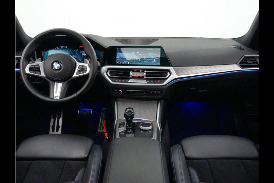 BMW 3-serie 320i M-Sport High Exe (panodak,leer,laser,sfeerverlichting)