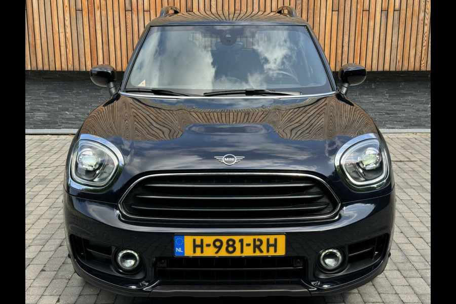 MINI Countryman 1.5 Cooper Chili Automaat | Leer | Keyless entry | Climate Control | Navigatiesysteem | Apple CarPlay | LED verlichting | Getint