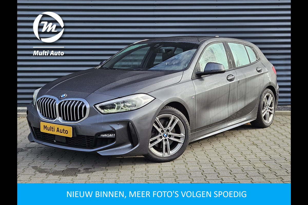 BMW 1-serie 118i M Sport Automaat | Panodak | Sportstoelen Verwarmd | Apple Carplay | 17"L.M | LED Koplampen | Navi Full Map |